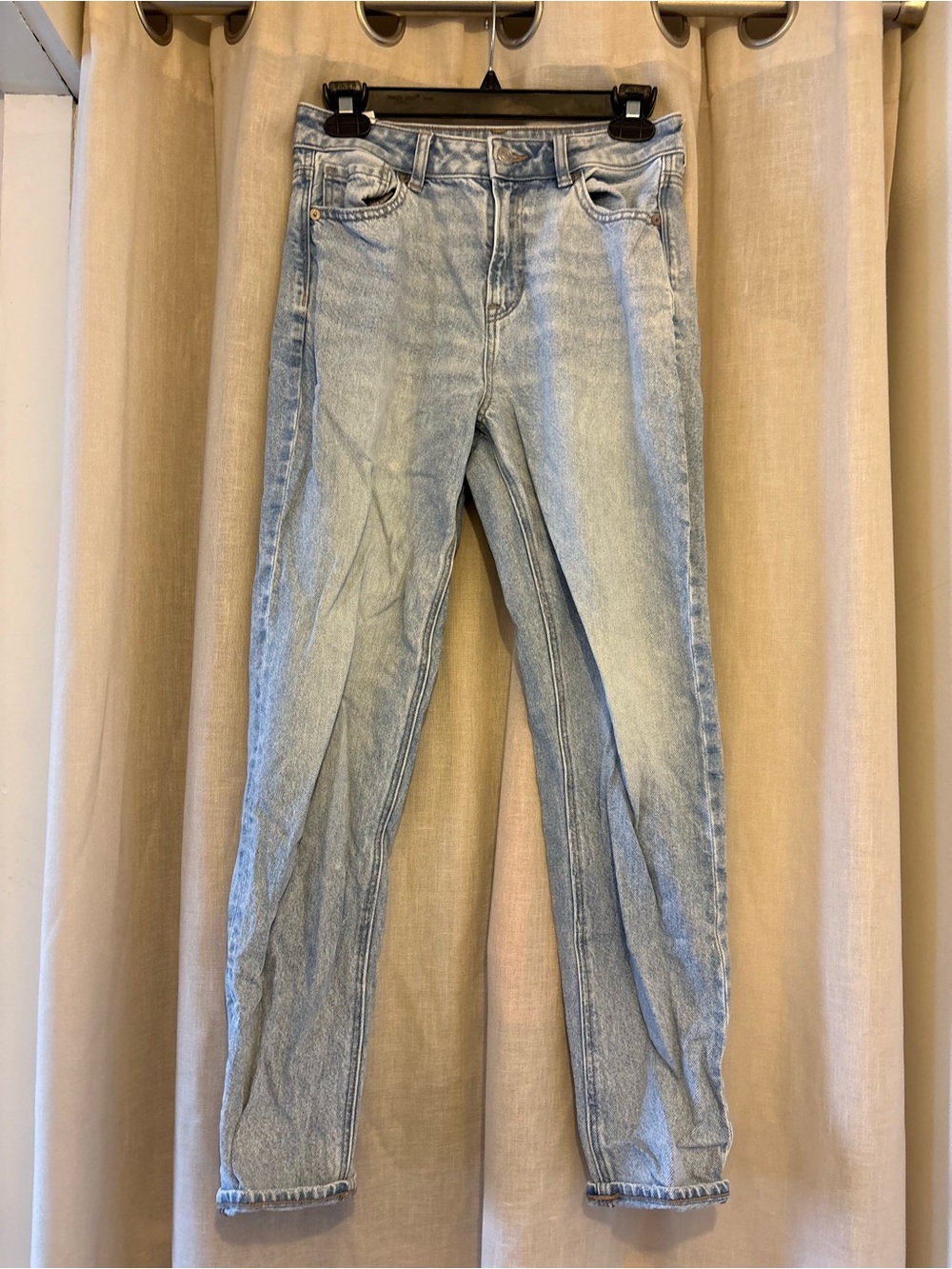 American Eagle Outfitters Light Blue Skinny Jeans